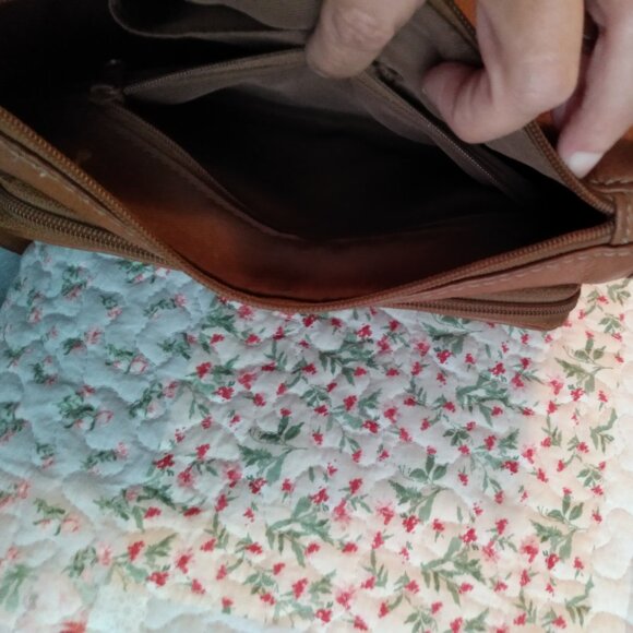 Fossil Organizer Brown Leather Bag - Picture 4 of 13